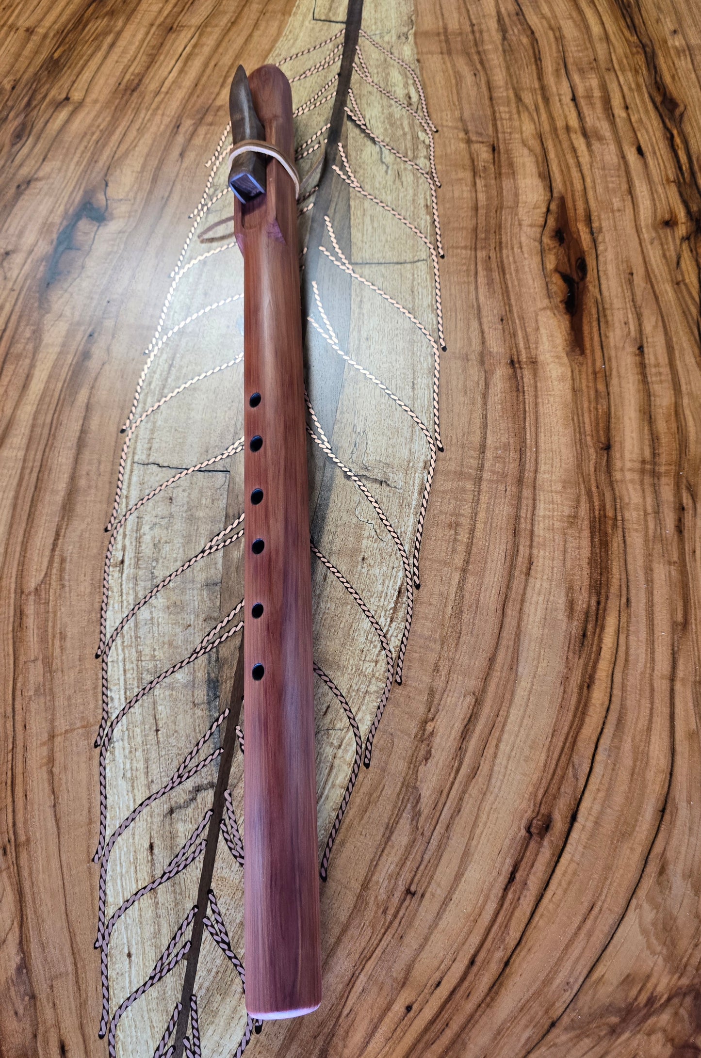 Red cedar single flute key of D4 432Hz