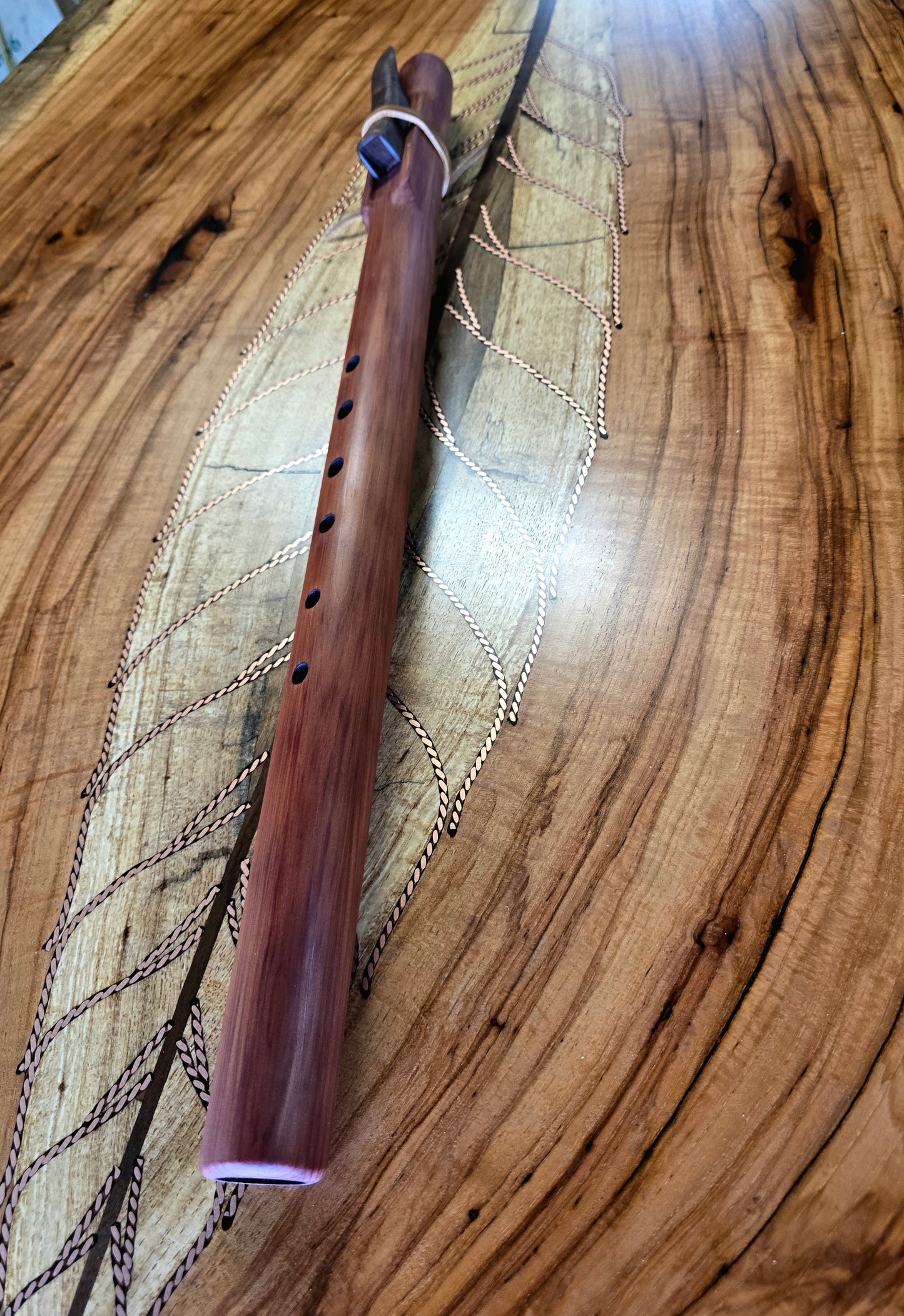 Red cedar single flute key of D4 432Hz