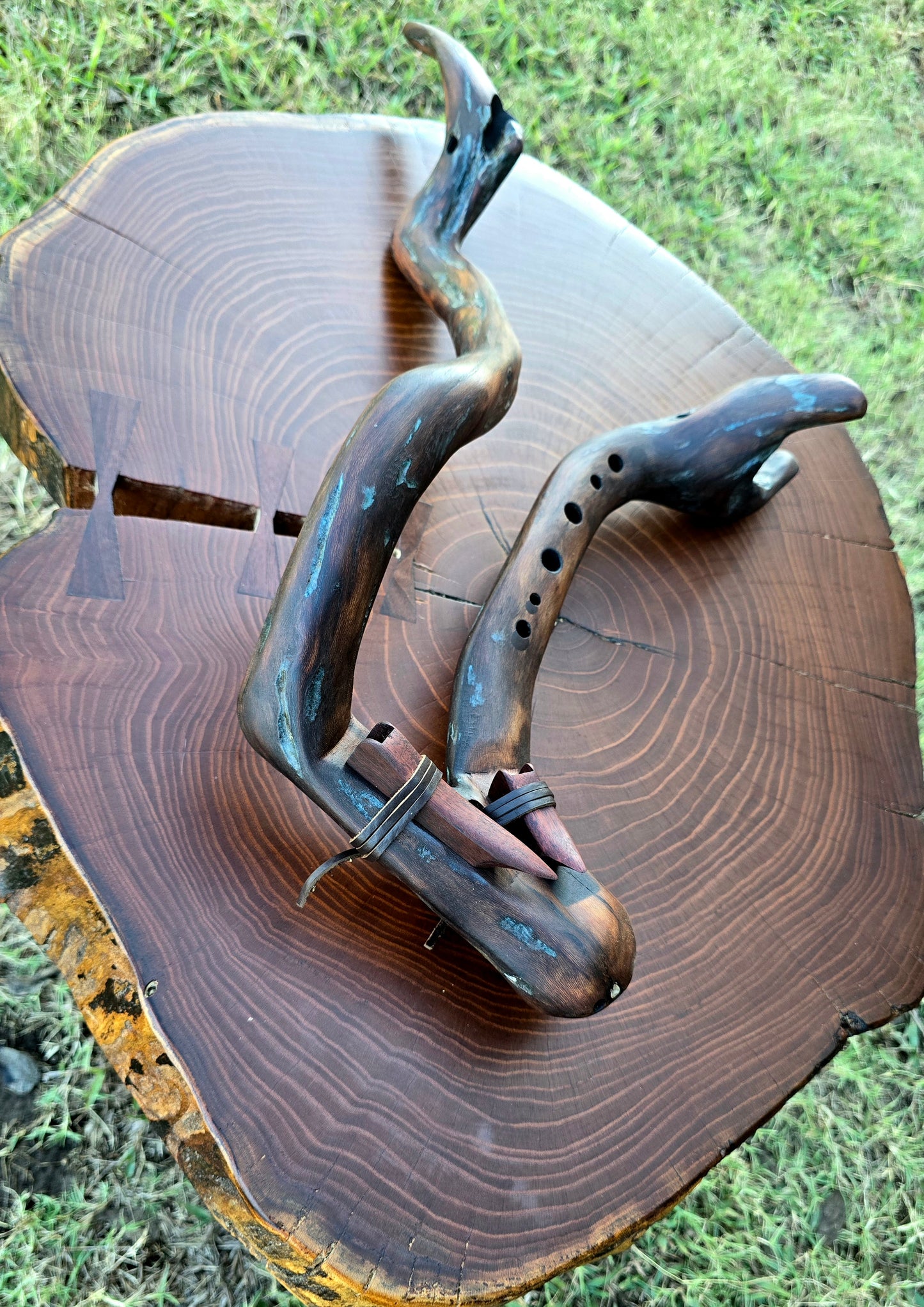 Driftwood 1/5 below Aolian scale drone key G#-F#