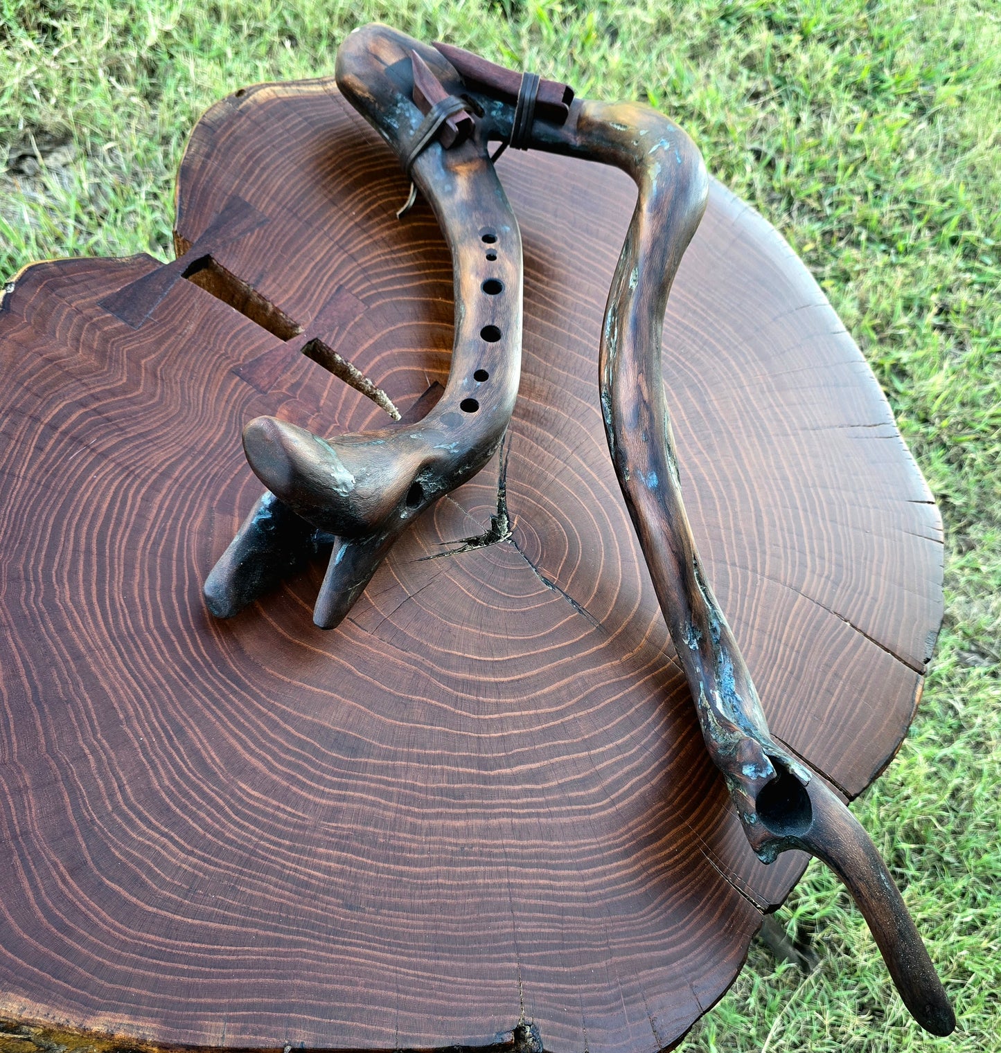 Driftwood 1/5 below Aolian scale drone key G#-F#